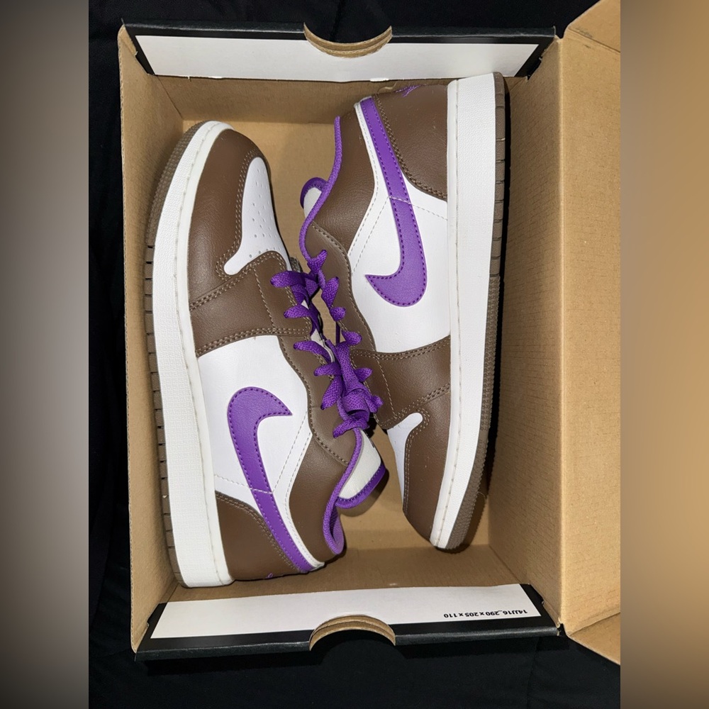 Nike White and Purple Sneakers